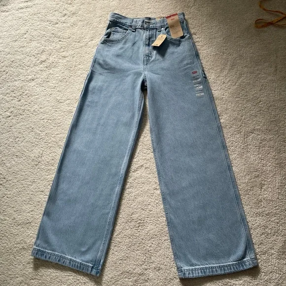 NWT Levi's Cinch Baggy High Rise Cargo Women's Jeans Size 25/31 - Picture 2 of 12